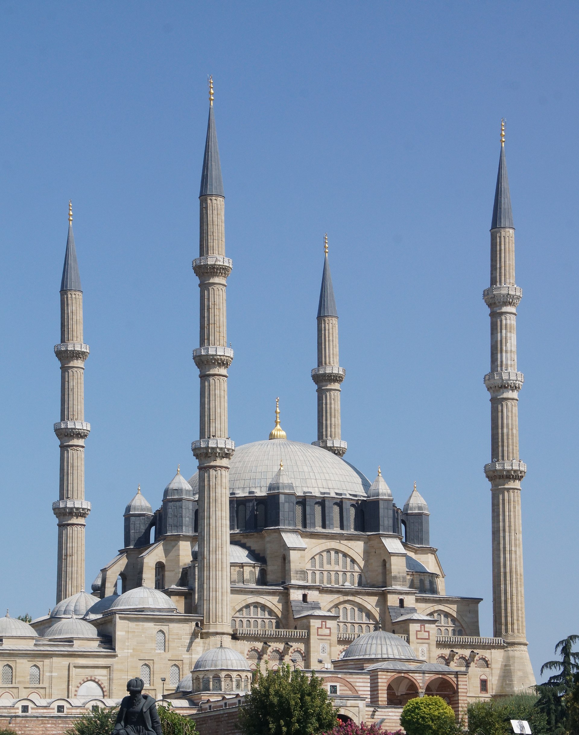 Selimiye Mosque and its four minarets beneath a clear sky in Edirne