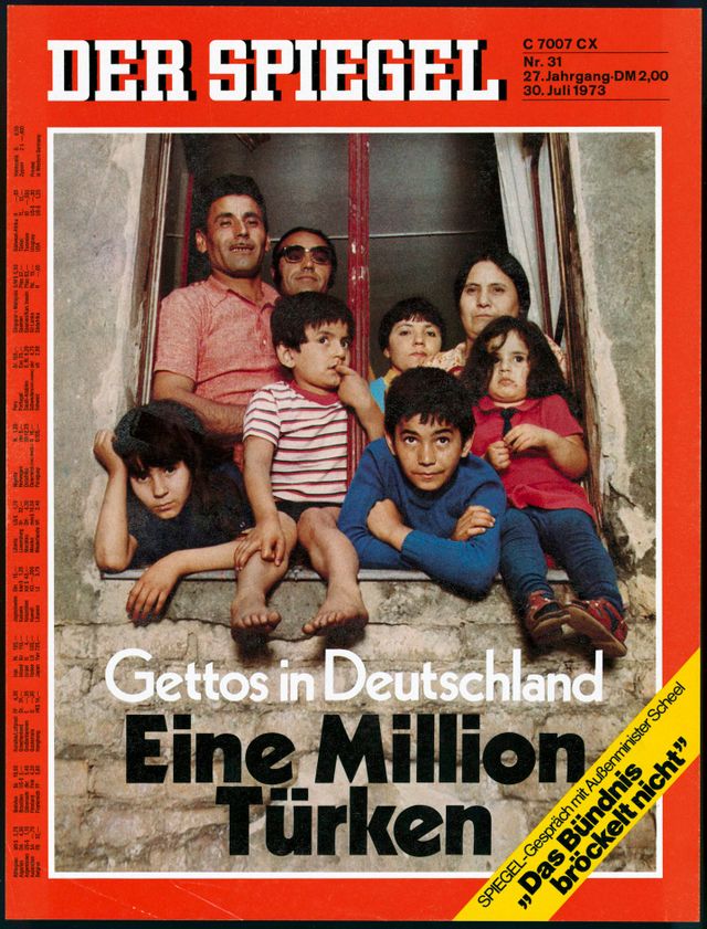 The 30 July 1973 Der Spiegel cover showing the Dursun and Doğan families at a Kreuzberg apartment window